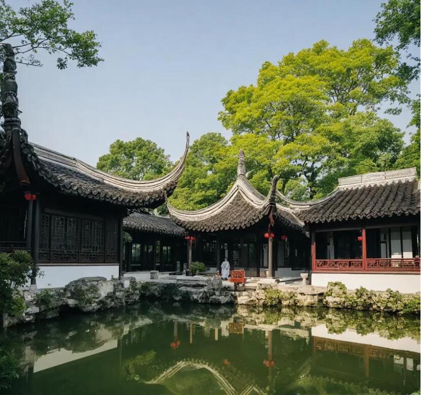 南京鼓楼秋双餐饮有限公司